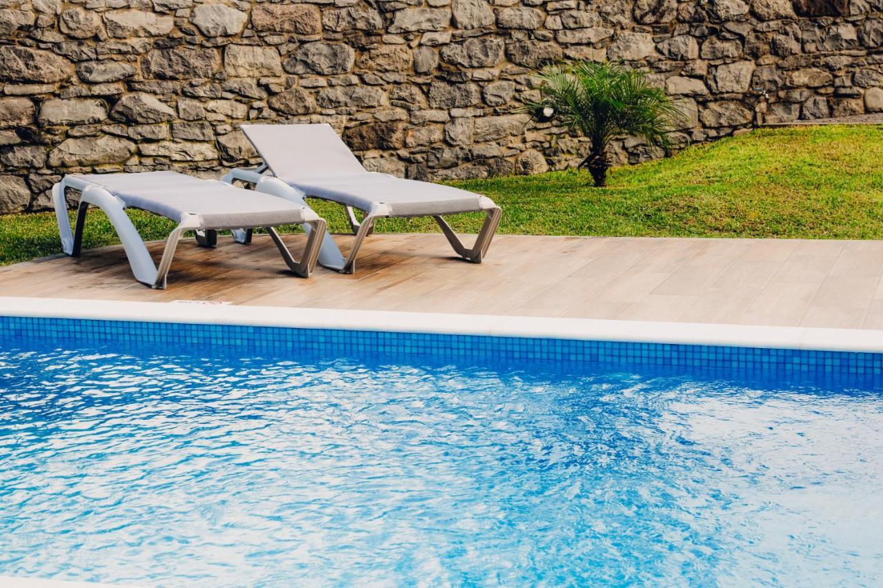 Casas Do Calhau Miudo - Seixal Holiday home *